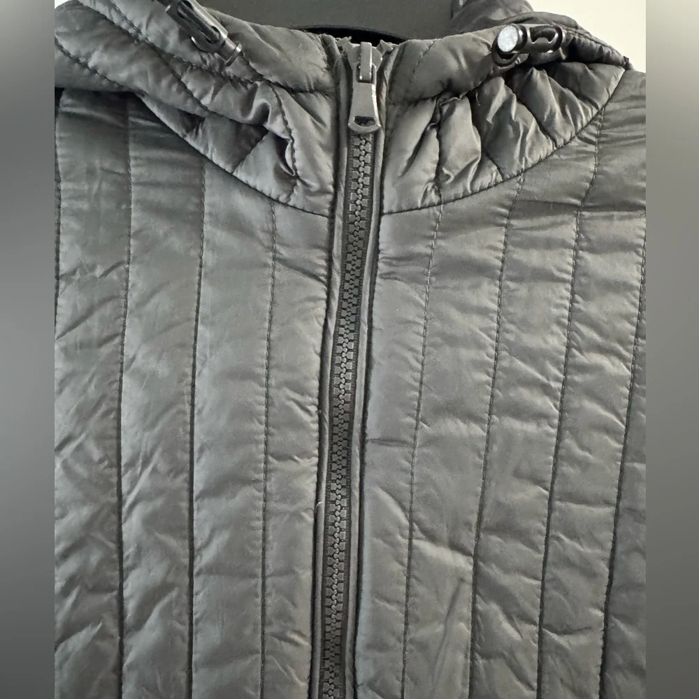 Urban Outfitters BDG Quilted Lightweight Hooded Puffer Jacket - Picture 3 of 7